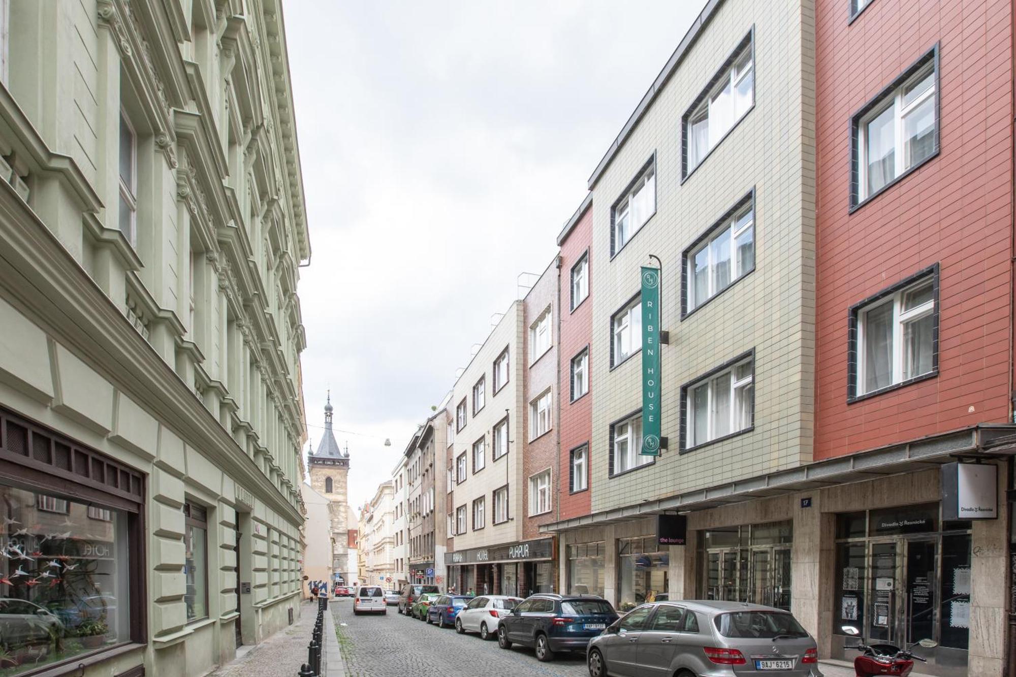 Riben House Prague Aparthotel Ngoại thất bức ảnh